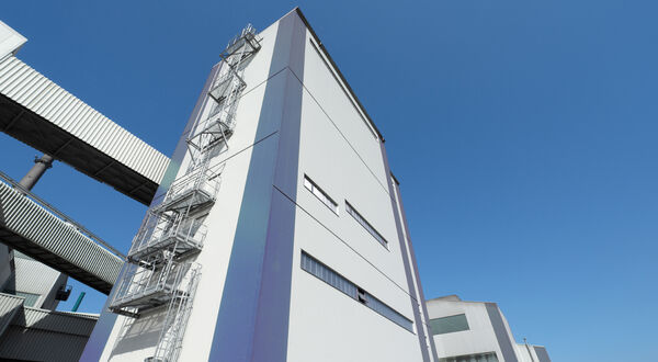 Zippe completes double-turnkey project for Wiegand-Glas