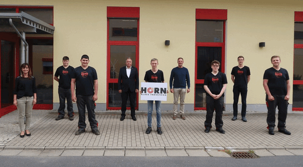 Horn Glass Industries hires six new apprentices