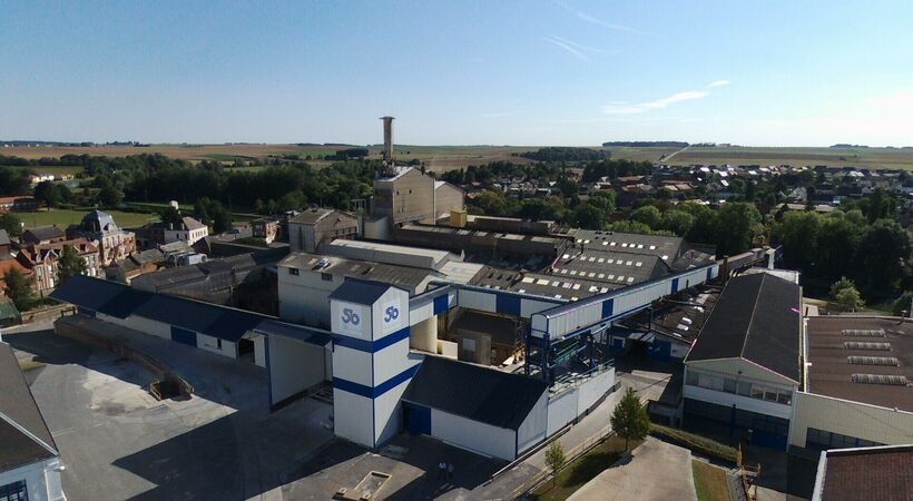 Perfume and cosmetics glass manufacturer Stoelzle has started the furnace at its Masnieres, France site.