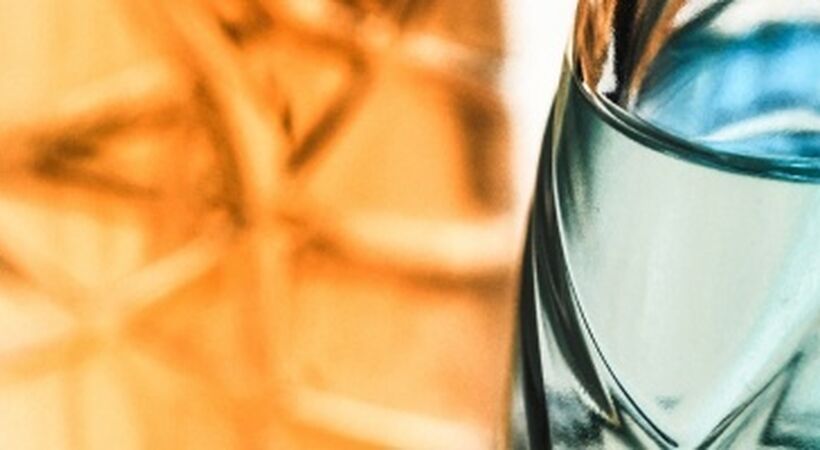 The French glass industry has received support from the cosmetics and beauty industry.