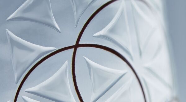O-I Expressions supports glass decoration competition for designers