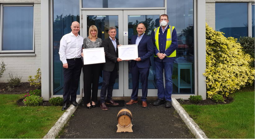 Edrington presents Supplier of the Year award to Ardagh Glass Packaging at Ardagh's Irvine facility