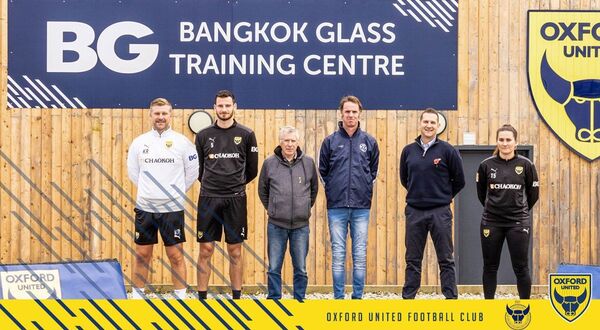 Bangkok Glass signs sponsorship deal with English football team