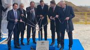 Sisecam hosts ground-breaking on €255 million Hungarian glass facility