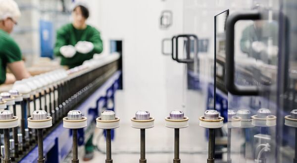 Stoelzle unveils €1 million high-speed spraying line at glass decoration site