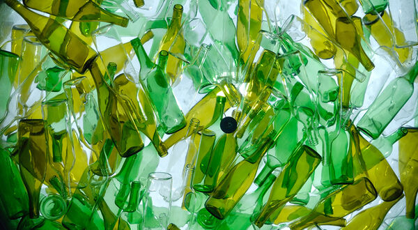 O-I collects 21,000 glass bottles at Brazilian football game