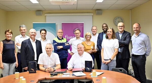 Verallia Cognac and Fives sign electric glass making agreement