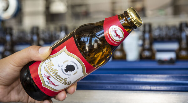 Vetropack produces lightweight returnable bottles