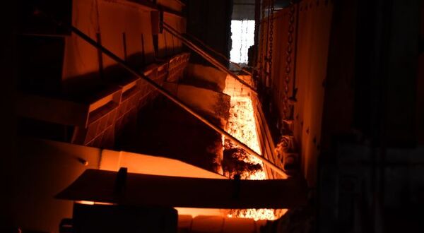 Tariq Glass acquires majority share in Pakistan manufacturer