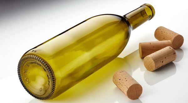 O-I Glass launches Estampe eco-designed wine bottle