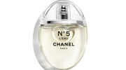Glassmakers help create iconic Chanel bottle