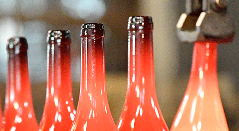 The French Glass Industries Federation's decarbonisation objectives for 2030 and 2050 will focus on electrification and recycling.