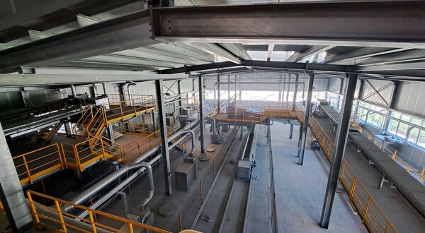 Zippe supplies batch and cullet plant to Vetri Speciali glass plant