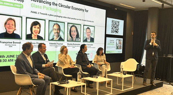 Close the Glass Loop event focused on sustainability