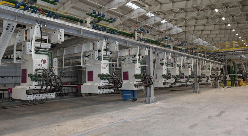 Fives supplied process technologies focused on energy efficiency and performance to Sisecam's TR9 float glass line in Tarsus, Türkiye.