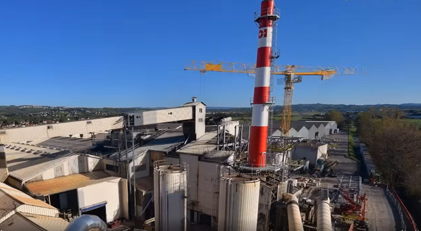 O-I's air-gas hybrid furnace has produced its first glass in Veauche, France. Pic source: Bruno Delhorbe.