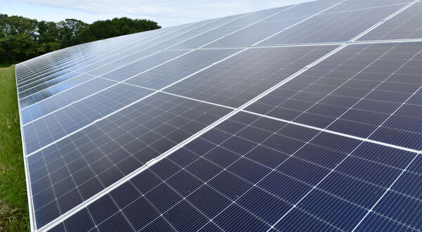 AIGMF organise roundtable on solar and pattern glass