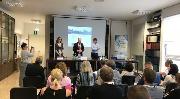 The second Convention of Glass Associations discuss the future of glass
