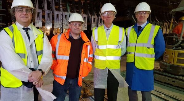 British Glass members present sustainable glass manufacturing to government