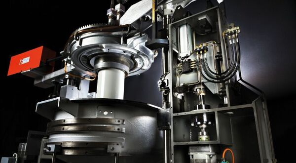 Russian groups invest in Heye’s digital age technology