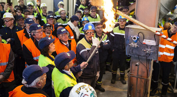 VOA celebrates the restart of furnace no.2