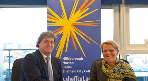 Partnership boosts STEM sector skills