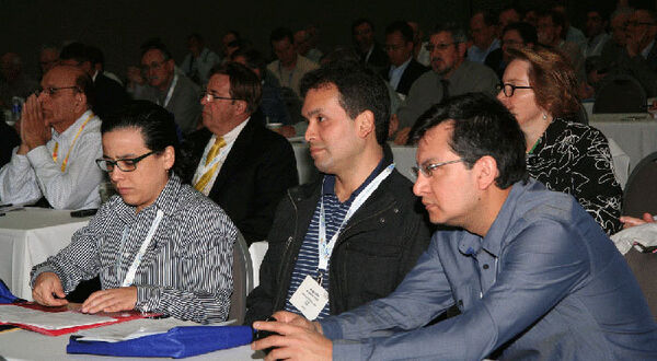 Glass Problems welcomes 438 attendees