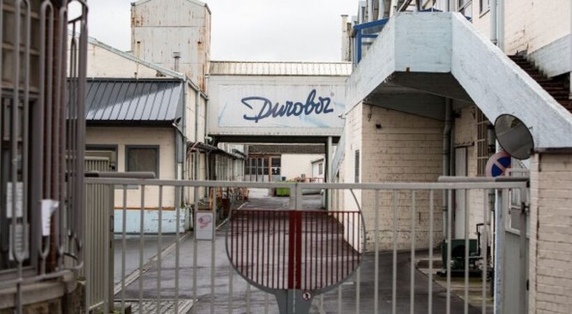 Workers plan takeover of Durobor glassmaking plant