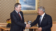 Sisecam Group Vice Chairman and CEO awarded medal
